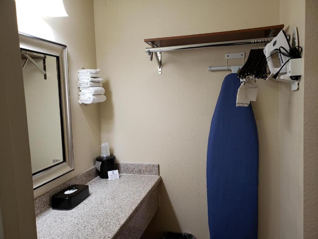 Airport Hotel