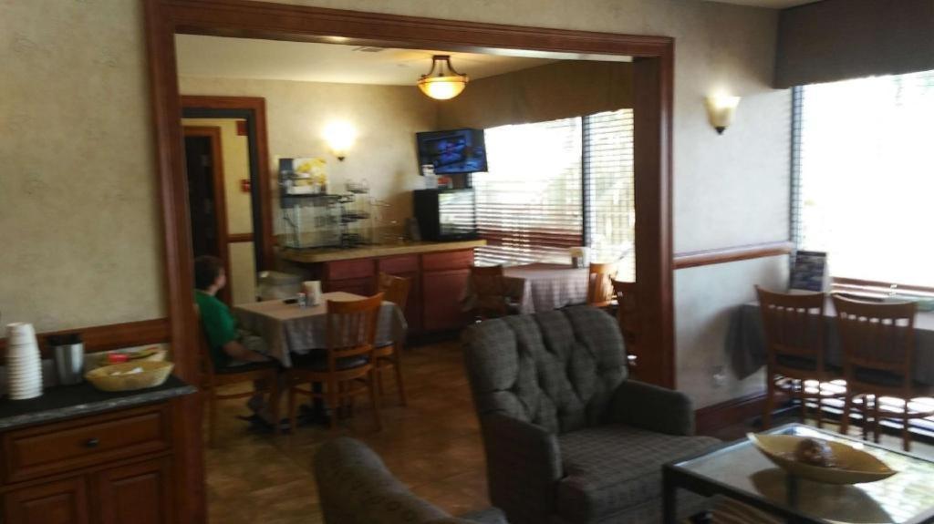 Airport 3* Boise