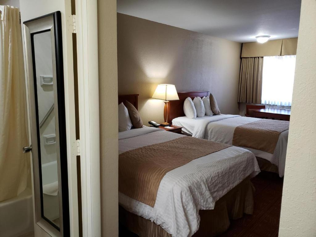 Airport Hotel