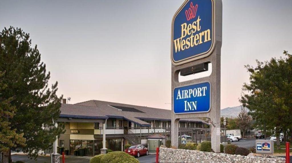 Airport Hotel 3*